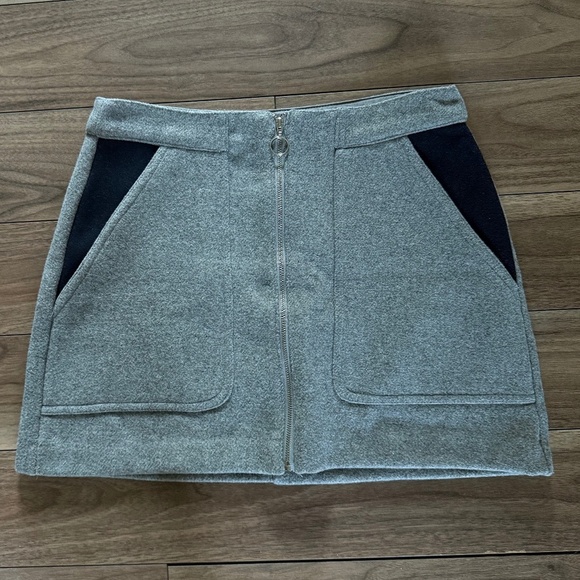 Zara Trafaluc Collection | Size M | Grey & Navy Wool A-Line Mini Skirt - Picture 2 of 7